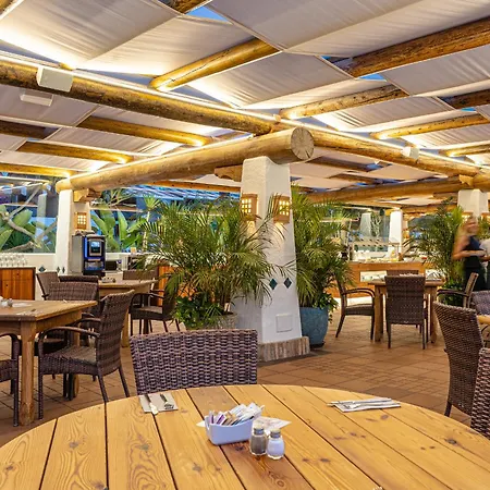 Parque Santiago Iv Official Hotell