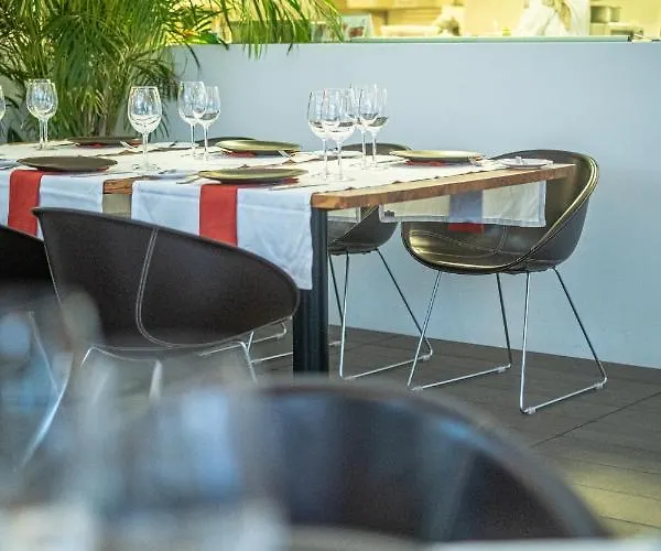 Parque Santiago Iv Official Hotel 3*