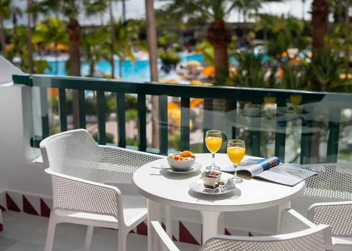 Parque Santiago Iv Official 3*