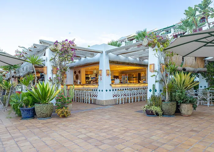 Parque Santiago Iv Official Hotell 3*