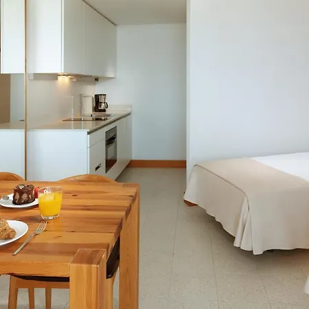 Parque Santiago Iv Official 호텔 3*