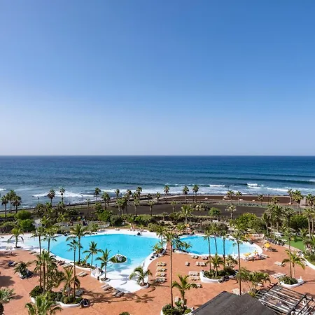 Parque Santiago Iv Official 3*