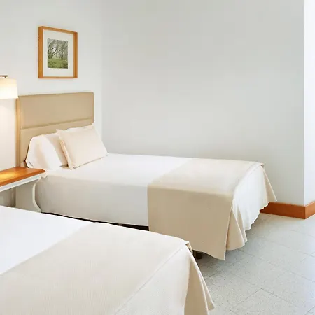فندق Parque Santiago Iv Official 3*