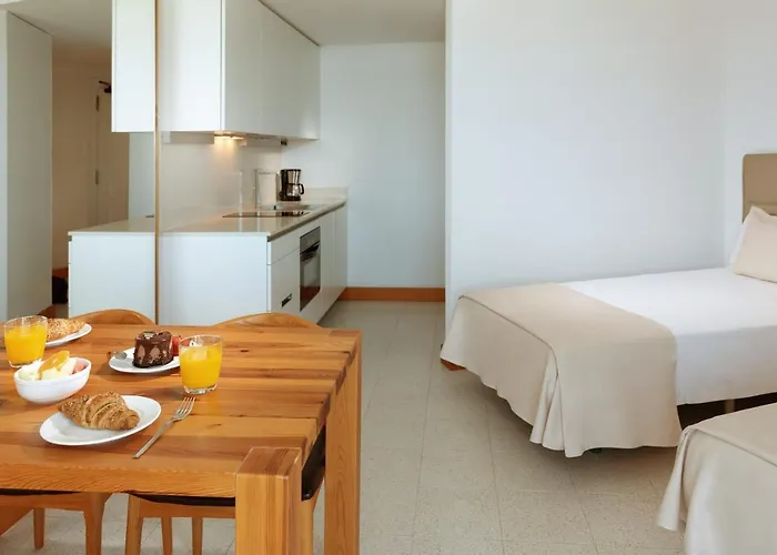 Parque Santiago Iv Official Szálloda 3*