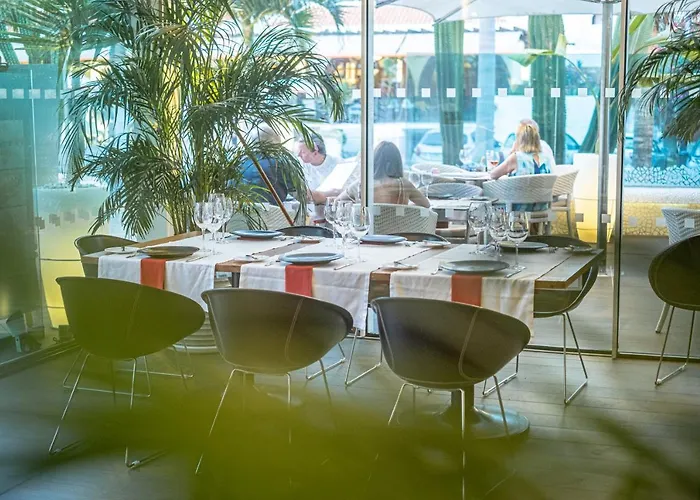 Parque Santiago Iv Official 3*