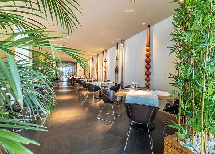 酒店 Parque Santiago Iv Official 3*